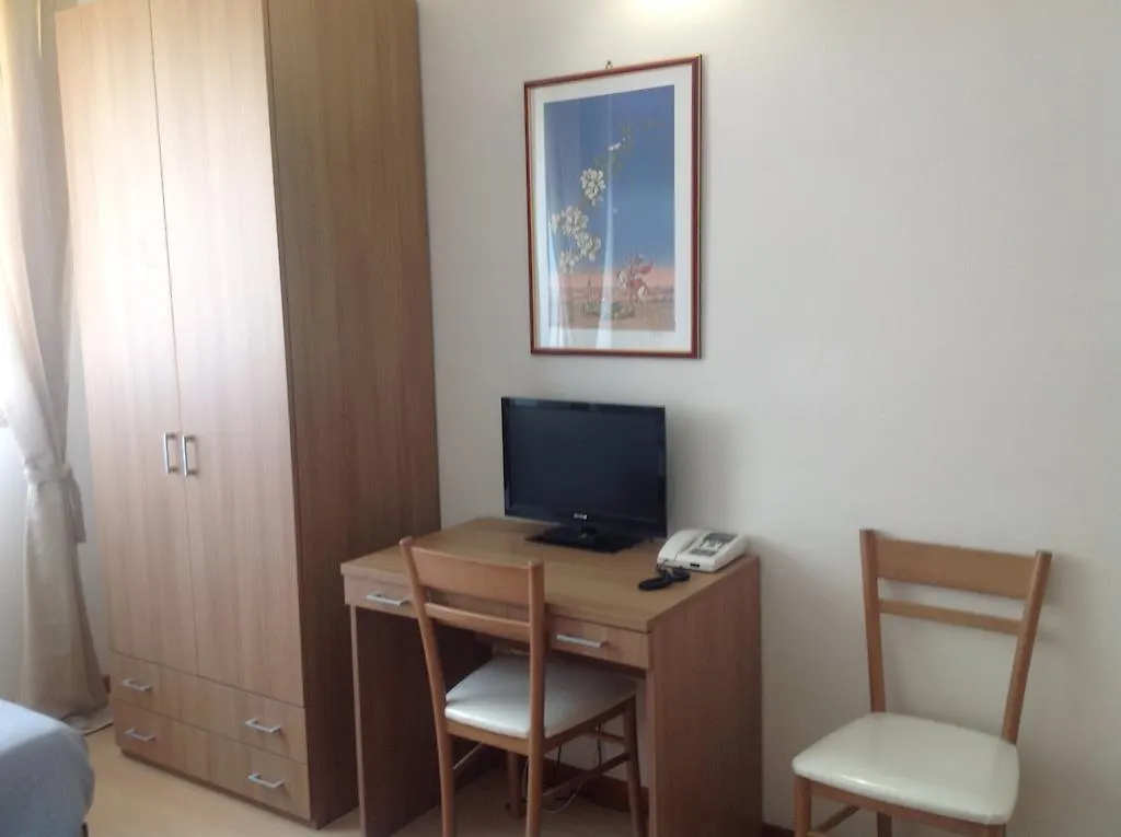 Ospitalita San Tommaso D'Aquino Hotel Bologna