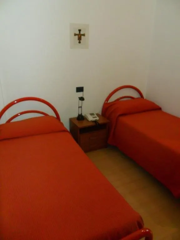 Ospitalita San Tommaso D'Aquino Hotel Bologna