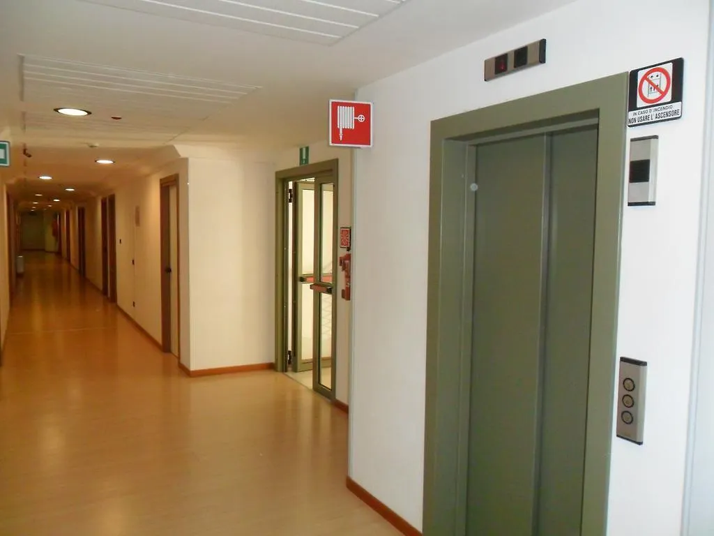 Ospitalita San Tommaso D'Aquino Hotel Bologna 3*,